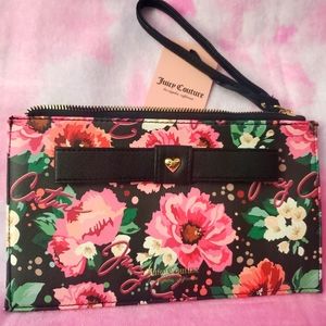 Juicy Couture - Wristlet
